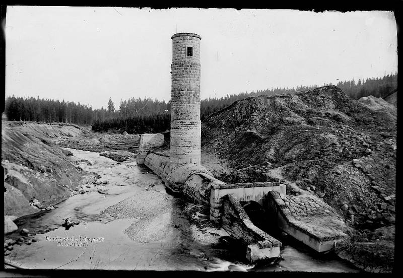 Obec Desná v Jizerských horách. Historické fotografie.