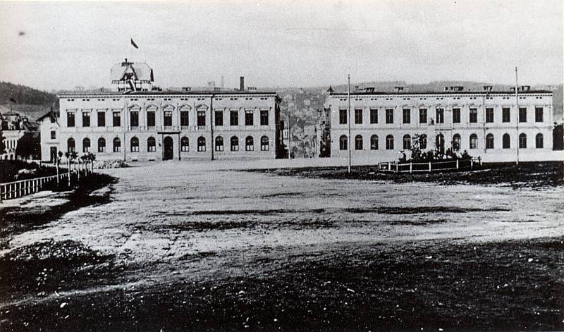 Historická podoba Obchodní akademie v Jablonci nad Nisou.