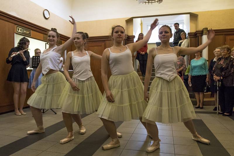 Festival Tanvaldské hudební jaro byl slavnostně zahájen za účasti italské klavíristky Eloisy Cascio.