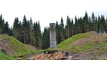 20. června slavnostně otevřeli první část naučné stezky vedoucí k Protržené přehradě na Bílé Desné (18. září 1916 katastrofa). Začíná zvoničkou na náměstí v Desné. Okolí technické památky s dochovanou šoupátkovou věží se změnilo. 