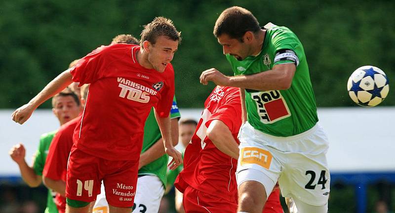 Jablonec si v generálce poradil a Varnsdorfem (v červeném) 5:0. Baumit čeká ve čtvrtek úvodní duel 2. předkola Evropské ligy.