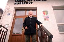 Odcházení. Starosty obce Koberovy Jindřich Kvapil odchází po 28 letech ve funkci do důchodu.