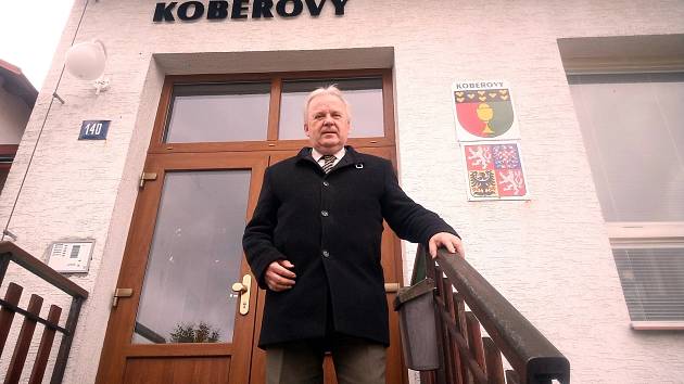 Odcházení. Starosty obce Koberovy Jindřich Kvapil odchází po 28 letech ve funkci do důchodu.
