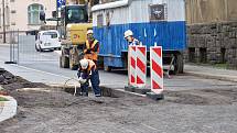 Stavba kanalizace v Jablonci postoupila. V pondělí se tramvaj znovu rozjede.