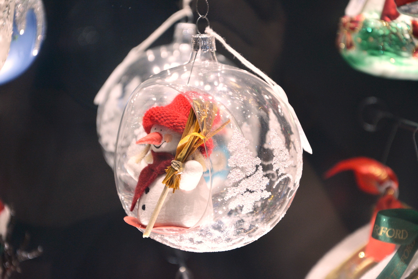 Jablonecké muzeum představí unikátní expozici vánočních ozdob. Zářily až v  USA - Jablonecký deník