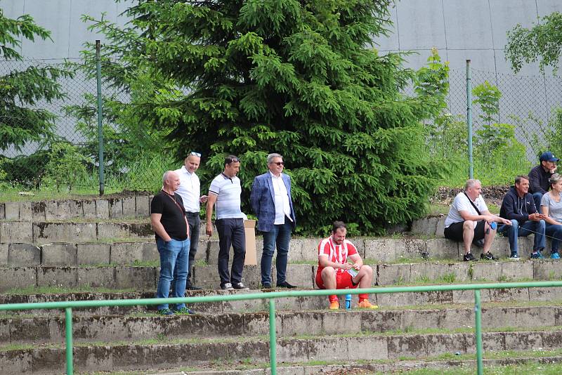 Áčko Jiskry Mšeno vybojovalo pohár divize C a má také nejlepšího střelce Nikolase Daníčka.