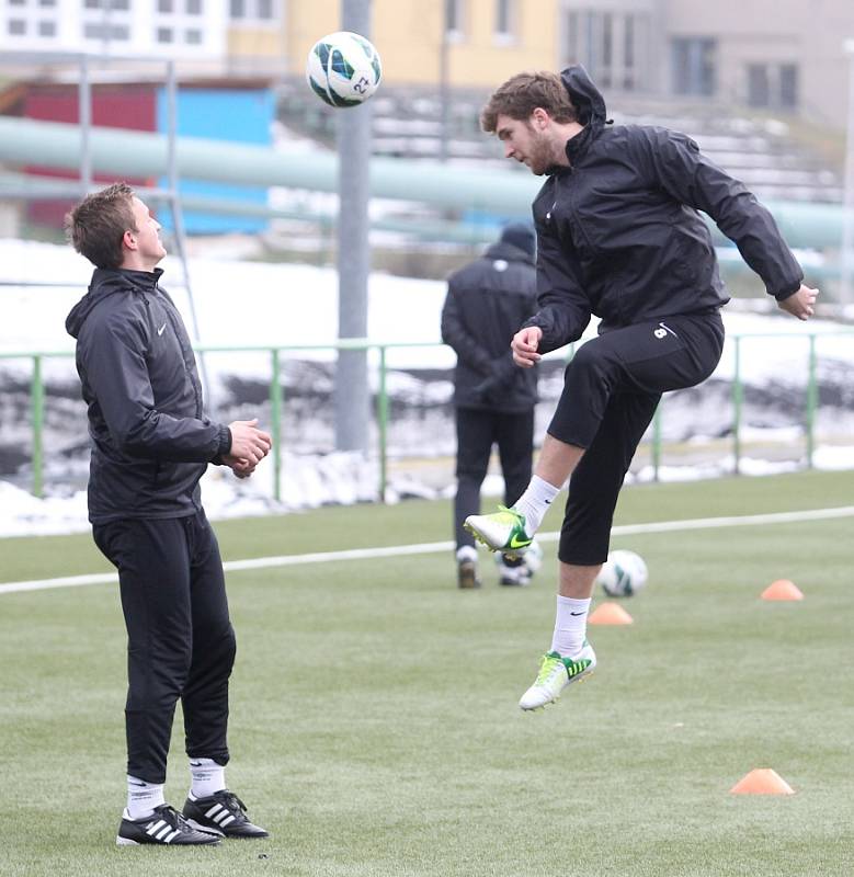 Fotbalisté Jablonce zahájili ve středu zimní přípravu. Na snímku Jan Kopic a Marek Kysela (vpravo) při tréninku.