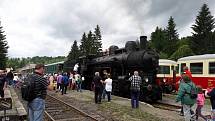 Parní lokomotiva Sedma jezdila o víkendu na trati Kořenov Harrachov. 