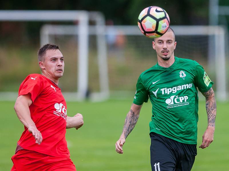 Přátelské fotbalové utkání mezi týmy FK Jablonec a FK Jiskra Mšeno se odehrálo 12. července v Rychnově u Jablonce nad Nisou. Na snímku vpravo Adam Kučera.