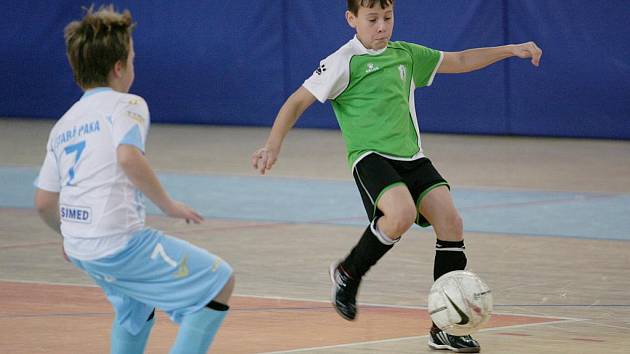 Fotbalový turnaj přípravek v městské hale vyhráli hráči Baumitu Jablonec.