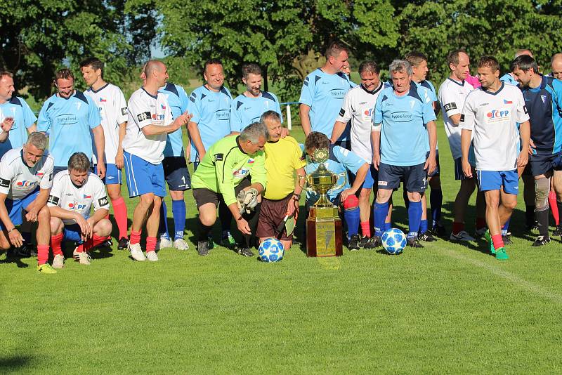 Zásadský fotbal slavil kulatiny, rovných sto let. A oslava byla výborná.