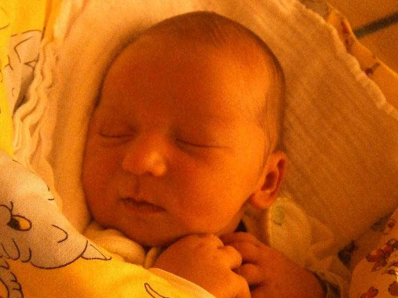 Štefan Čanda se narodil Janě a Štefanovi Čandovým z Rádla 9.12.2014. Měřil 49 cm a vážil 3400 g.