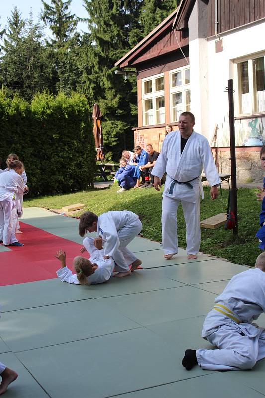 Členové jabloneckého Judo Klubu zakončili přípravu na chatě Slovanka, už poosmé.