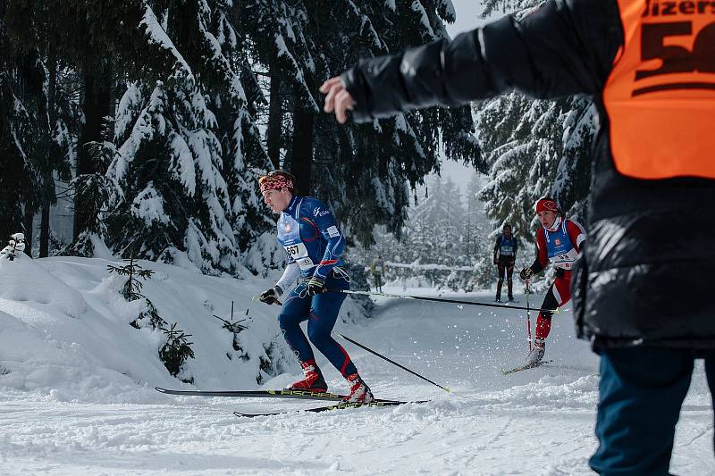 53. Jizerská 50 začala v pátek 7. února. Hlavním závodem dne byla Volkswagen Bedřichovská 30.