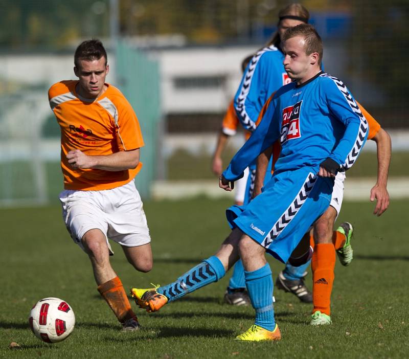 Fotbalisté Hodkovic (v modrém) doma nestačili na Kokonín, který zaslouženě vyhrál 4:1.