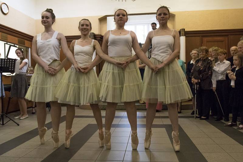 Festival Tanvaldské hudební jaro byl slavnostně zahájen za účasti italské klavíristky Eloisy Cascio.