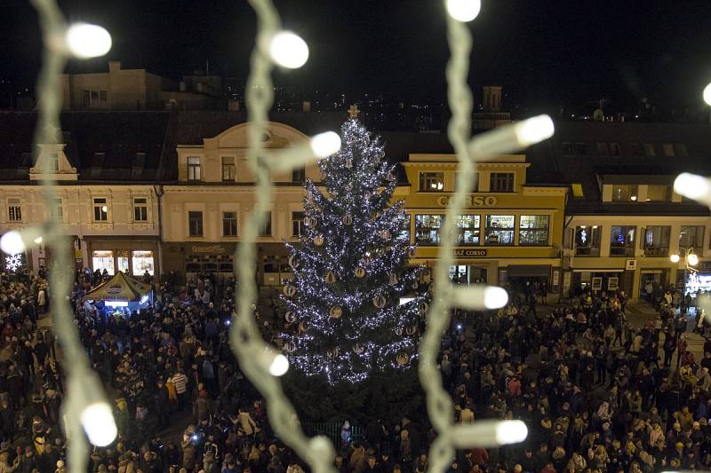 Rozsvěcení vánočního stromu v Jablonci