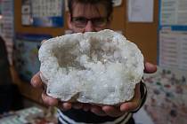 Výměnná a prodejní výstava drahých kamenů, minerálů zkamenělin a výrobků z drahého kamení proběhla 7. října  v Jablonci nad Nisou.