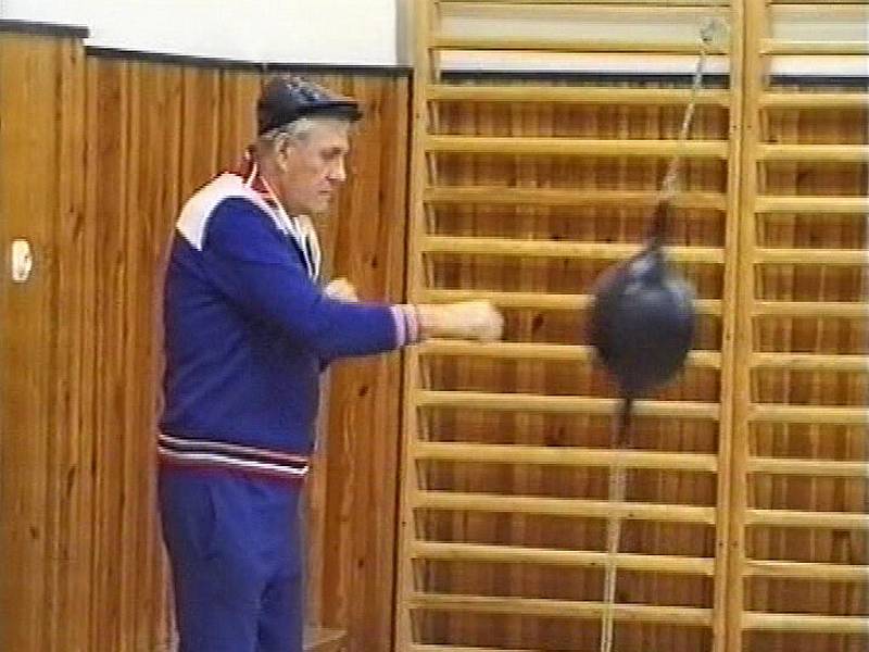 Oldřich Markovič. Trenér boxu. Snímek z roku 2000.