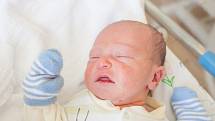 RICHARD ELIÁŠ se narodil v pátek 6. dubna mamince Sabině Havlíkové z Jablonce nad Nisou. Měřil 47 cm a vážil 3,50 kg.