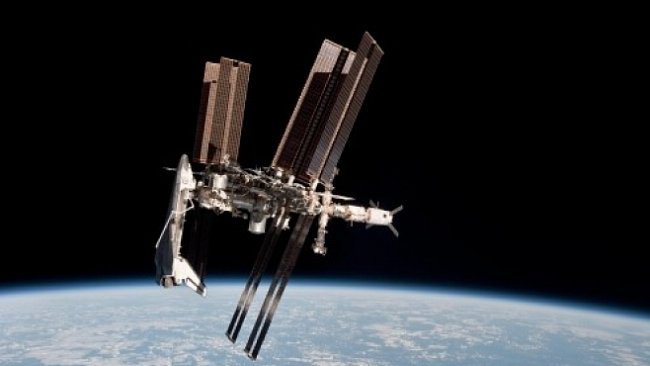 Vesmírná whisky se začne vyrábět na ISS. Čistě k vědeckým účelům