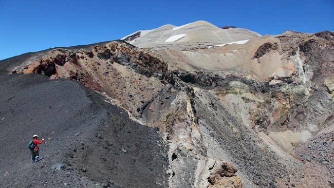 Za vulkány Chile (VIII.): K obrovskému kráteru Quizapú. Vytvořila jej mohutná erupce před 80 lety