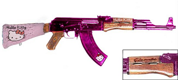 Hello Kitty kalašnikov opravdu střílí. Vyrobil ho americký nadšenec do zbraní. 