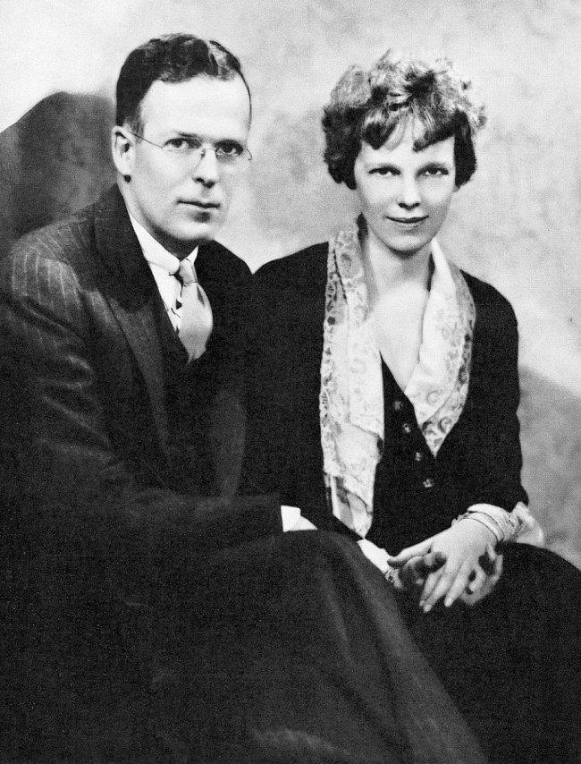 Amelia se nikdy nechtěla vdávat, přesto se 7. února 1931 stala ženou vydavatele George Putnama.