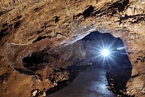 Poprvé je jeskyně Výpustek písemně zmiňována mastičkáři na počátku 17. století. 