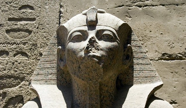 Na černém trhu se dal sehnat egyptský sarkofág ze 16. století př. n. l. 