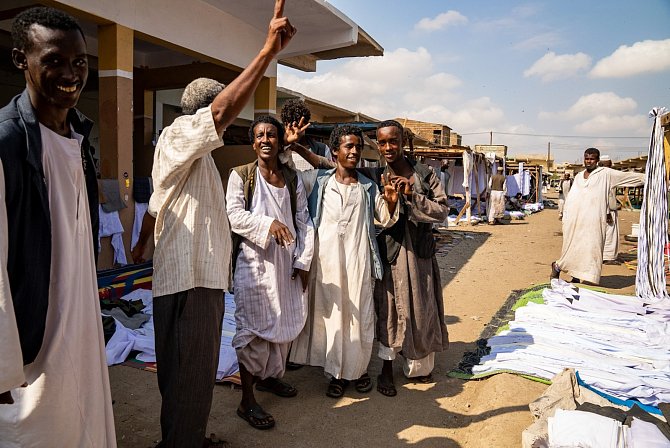 Na tržnici v Port Súdánu je rušno po celý den