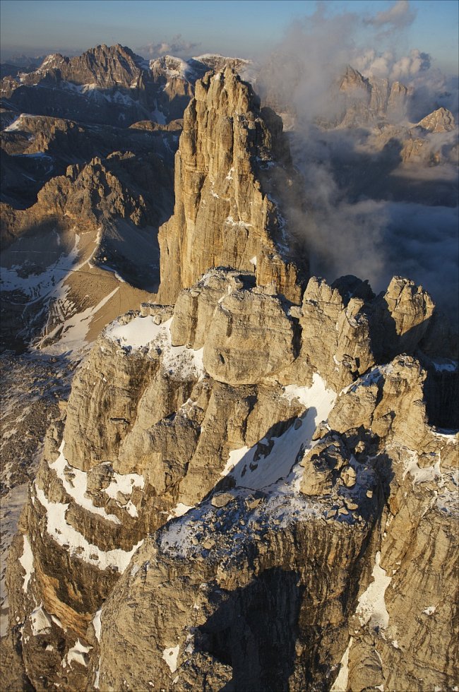 Fotograf Georg Tappeiner prozkoumal jedinečnou krajinu Dolomit po zemi i vzduchem.