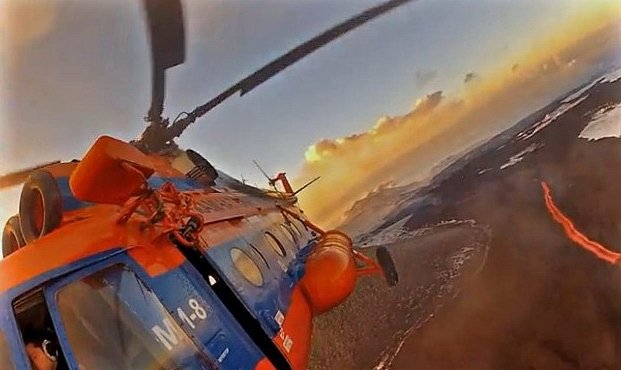 Interaktivní 360° VIDEO: Proleťte se nad aktivním vulkánem. Nikdy nic takového asi už nezažijete