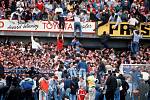 15.4.1989 Ušlapáno 96 lidí na fotbalovém stadionu Hillsborough v Anglii