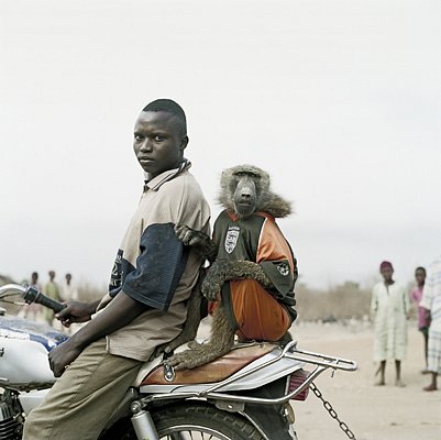 Motorkář s Amiloo, Nigérie 2005.