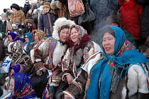 Něnci, původní obyvatelé Sibiře, kdysi bývali kočovní chovatelé sobů, ale dnes se spíše věnují rybolovu. 