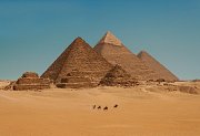 Pyramidy ohromují svými rozměry všechny návštěvníky Egypta.