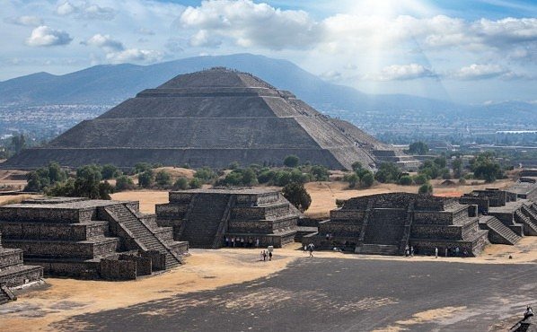 Pyramida Slunce v mexickém Teotihuacánu odkryla tajemství: původní oběti
