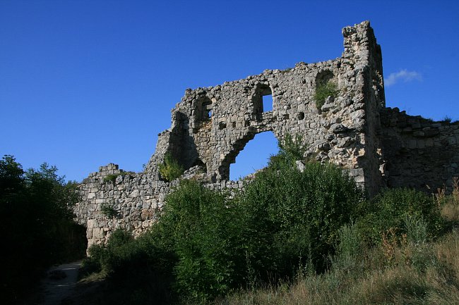 Ruiny citadely v Mangup-Kale