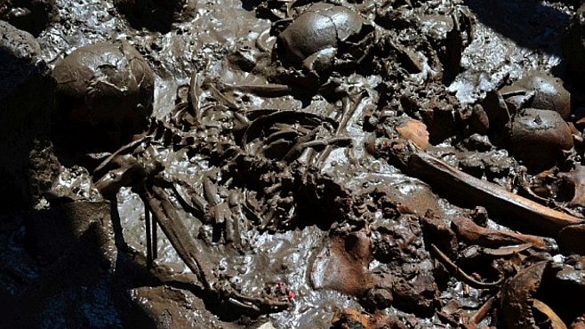 Objev aztéckého rituálního pohřbu: 1789 kostí obětí