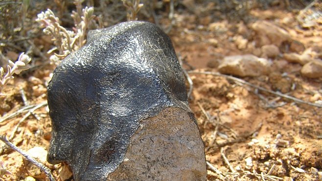 Tajemný rodokmen meteoritů známe i díky Čechům. Video ve 3D