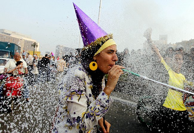 Oslavy ramadánu na náměstí Tahrir v Káhiře (Egypt).