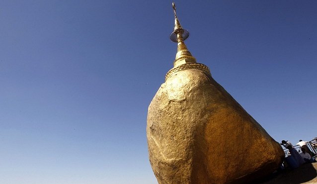 Pagoda, která popírá zemskou přitažlivost. Zlatý zázrak Myanmaru