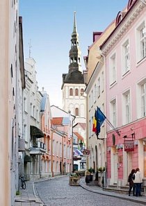 TALLINN, ESTONSKO - Kersti Kaljalaidová je první prezidentkou Estonska od roku 2016. Jeden z hlavních problémů, kterým čelí, je ruská hrozba pro bývalé státy Sovětského svazu, mezi něž Estonsko patří.