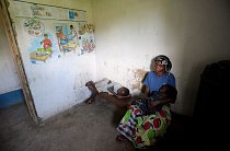 - Důležitou součástí zlepšení kvality a dostupnosti lékařské péče na východě DR Kongo je osvěta. Matka, která přišla do zdravotnického centra Mela se svými dětmi, tak odejde i s důležitými radami, jak