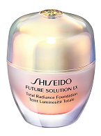 Rozjasňující make-up Future Solution LX SPF 20, Shiseido, 30 ml 2250 Kč.