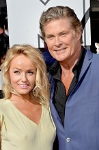 David Hasselhoff a jeho nastávající třetí žena Hayley Roberts.