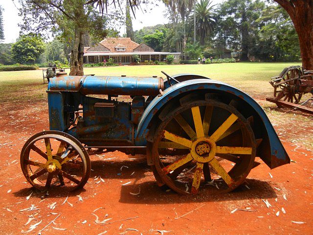 Traktor používaný na farmě Karen Blixen