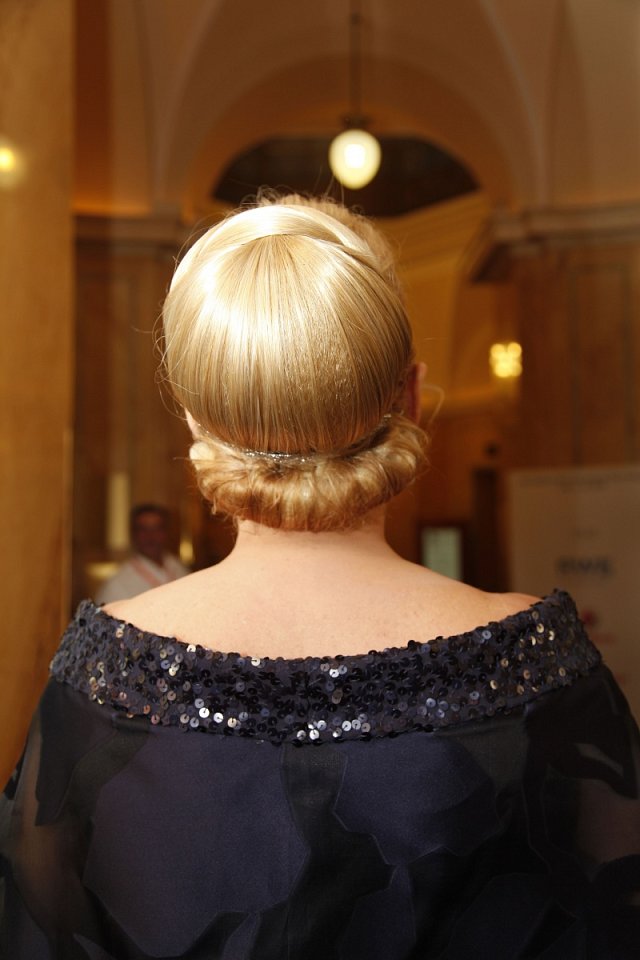O vlasy se oblíbené herečce postarali v salónu Franck Provost v Grandhotelu Pupp.