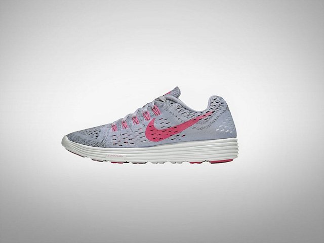 Dámské boty na běh Nike LunarTempo, cena 3390 Kč.